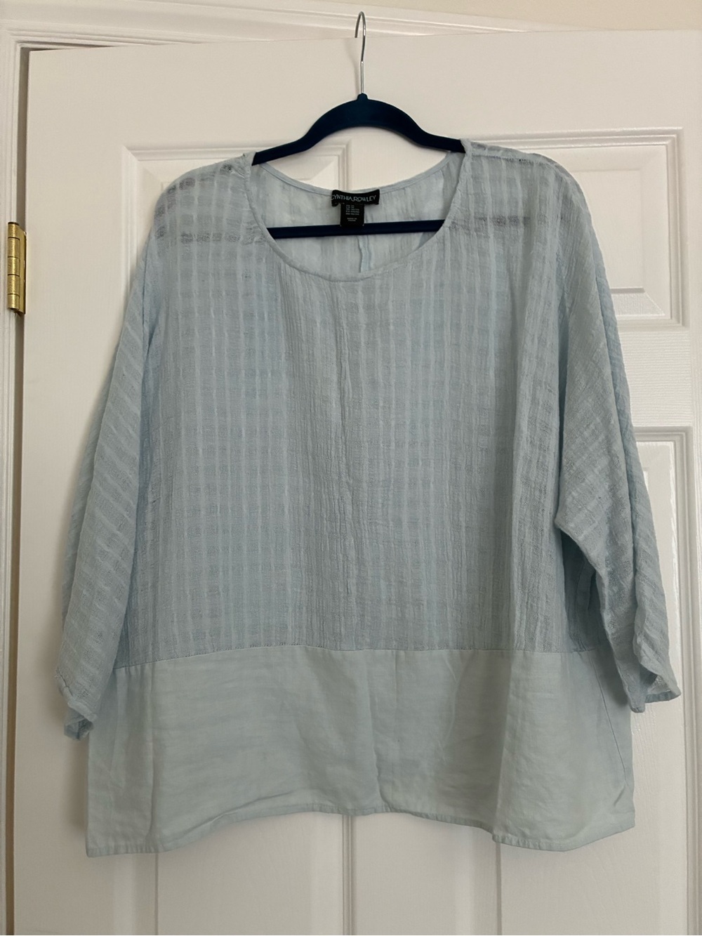 Cynthia Rowley Pale Blue Lightweight Textured Top 1X